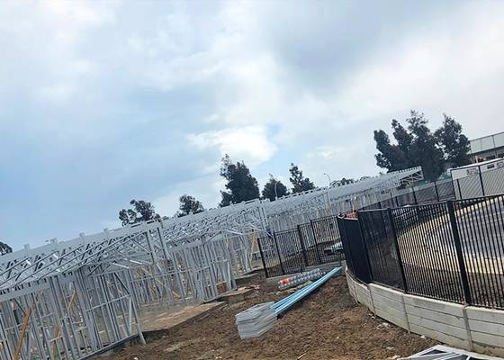 Casa prefabricada del tablero del cemento de la fibra para construir el marco de acero ligero casero
