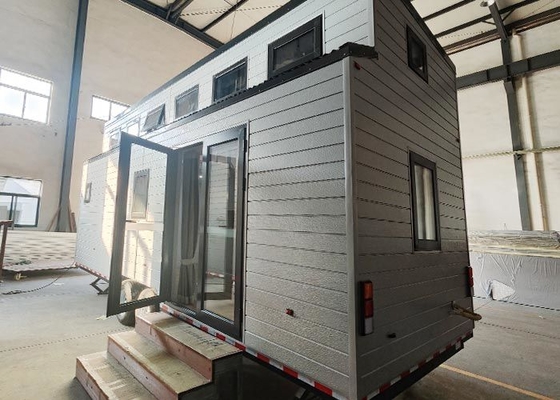 AS/NZS Estándar de acero ligero prefabricado Casa pequeña en ruedas Kit hogar para viajeros aventureros