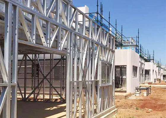 Casa prefabricada asequible Villa Casa de acero ligero con ventanas corredizas de PVC