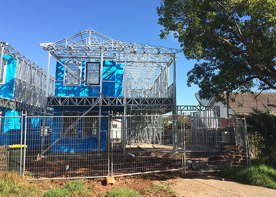 Casa de acero ligero prefabricada económica de color blanco